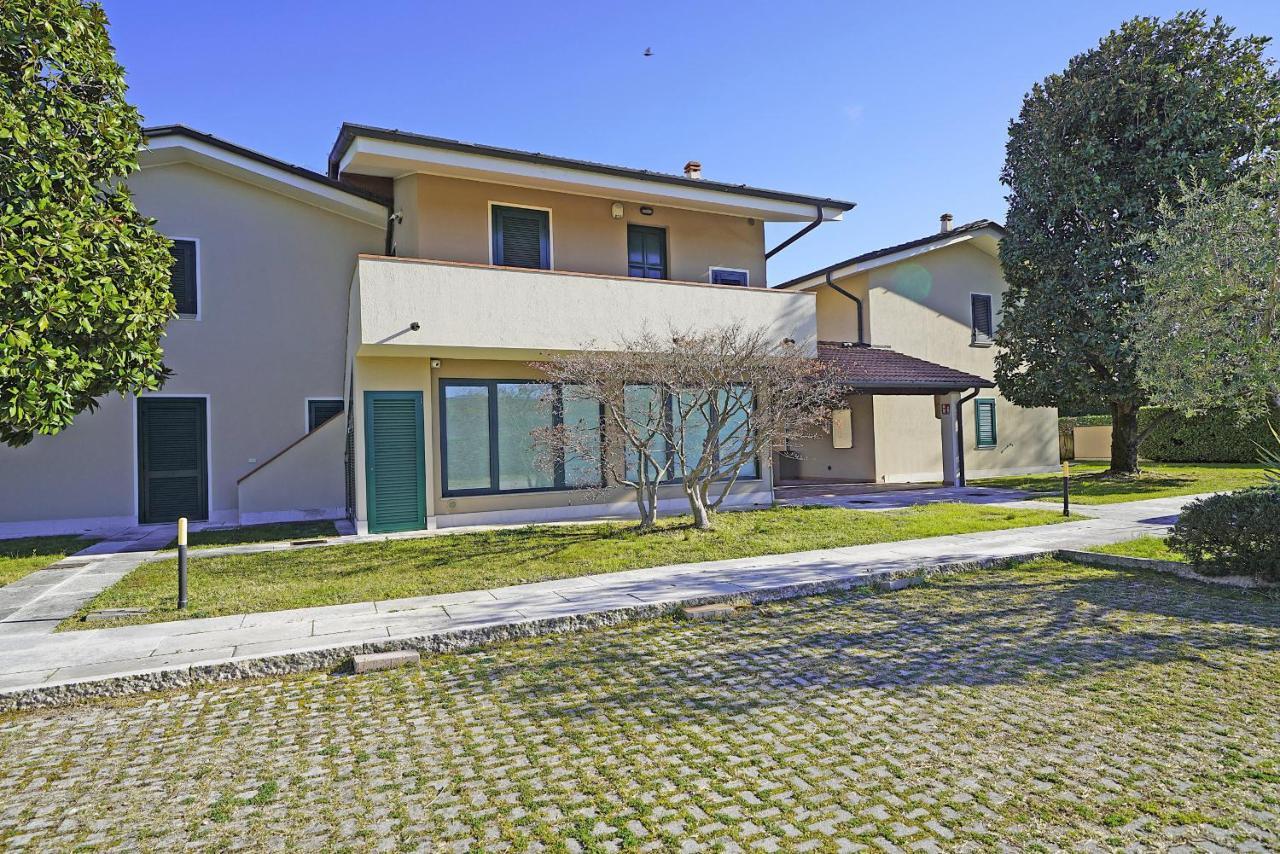 Appartamento Il Porticciolo P1-12 By Wonderful Italy Sirmione Esterno foto
