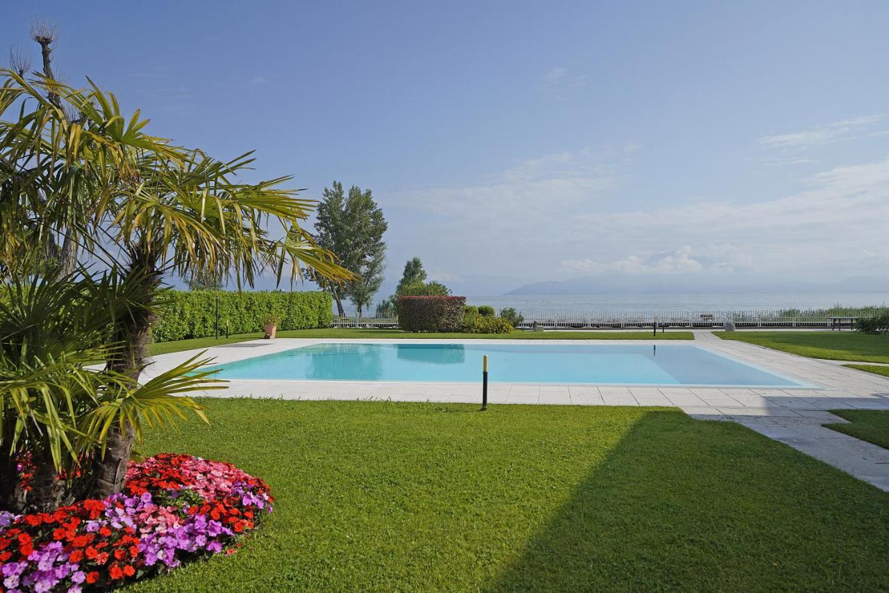 Appartamento Il Porticciolo P1-12 By Wonderful Italy Sirmione Esterno foto