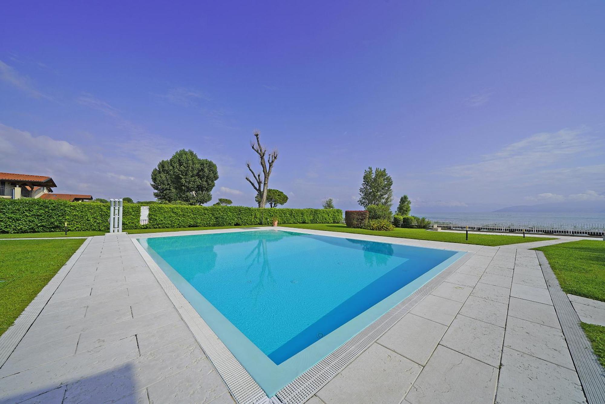 Appartamento Il Porticciolo P1-12 By Wonderful Italy Sirmione Esterno foto