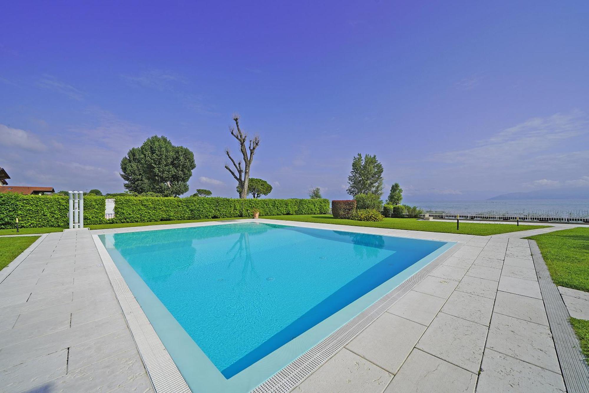 Appartamento Il Porticciolo P1-12 By Wonderful Italy Sirmione Esterno foto