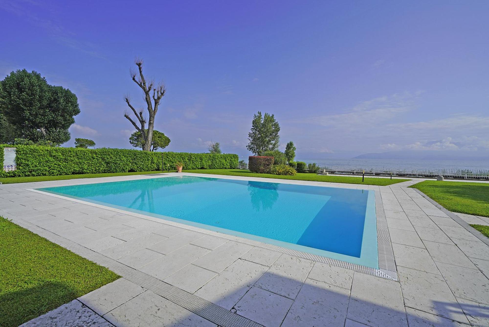 Appartamento Il Porticciolo P1-12 By Wonderful Italy Sirmione Esterno foto