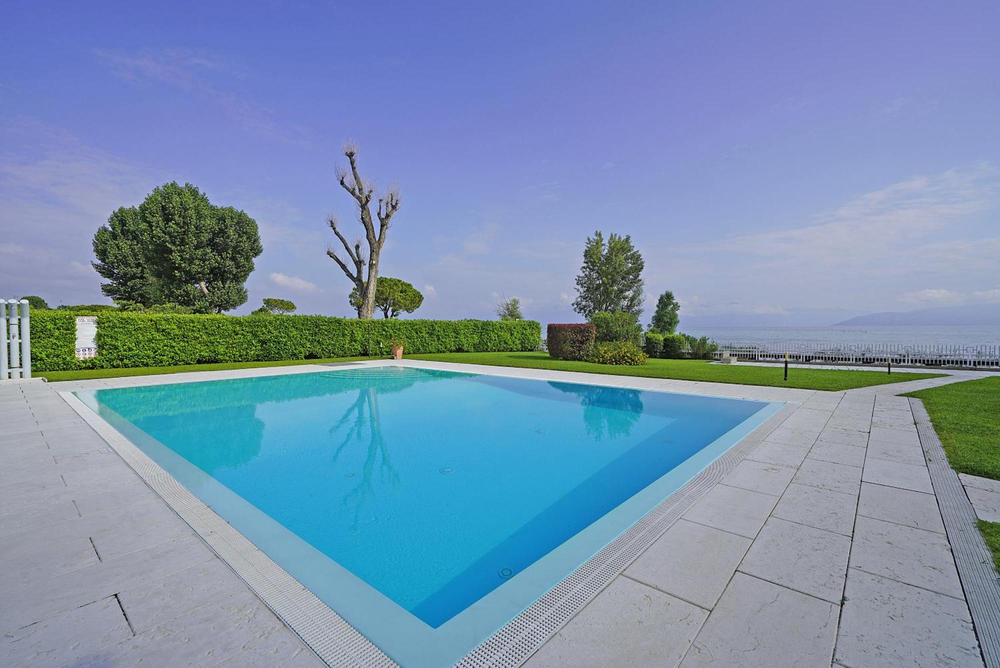 Appartamento Il Porticciolo P1-12 By Wonderful Italy Sirmione Esterno foto